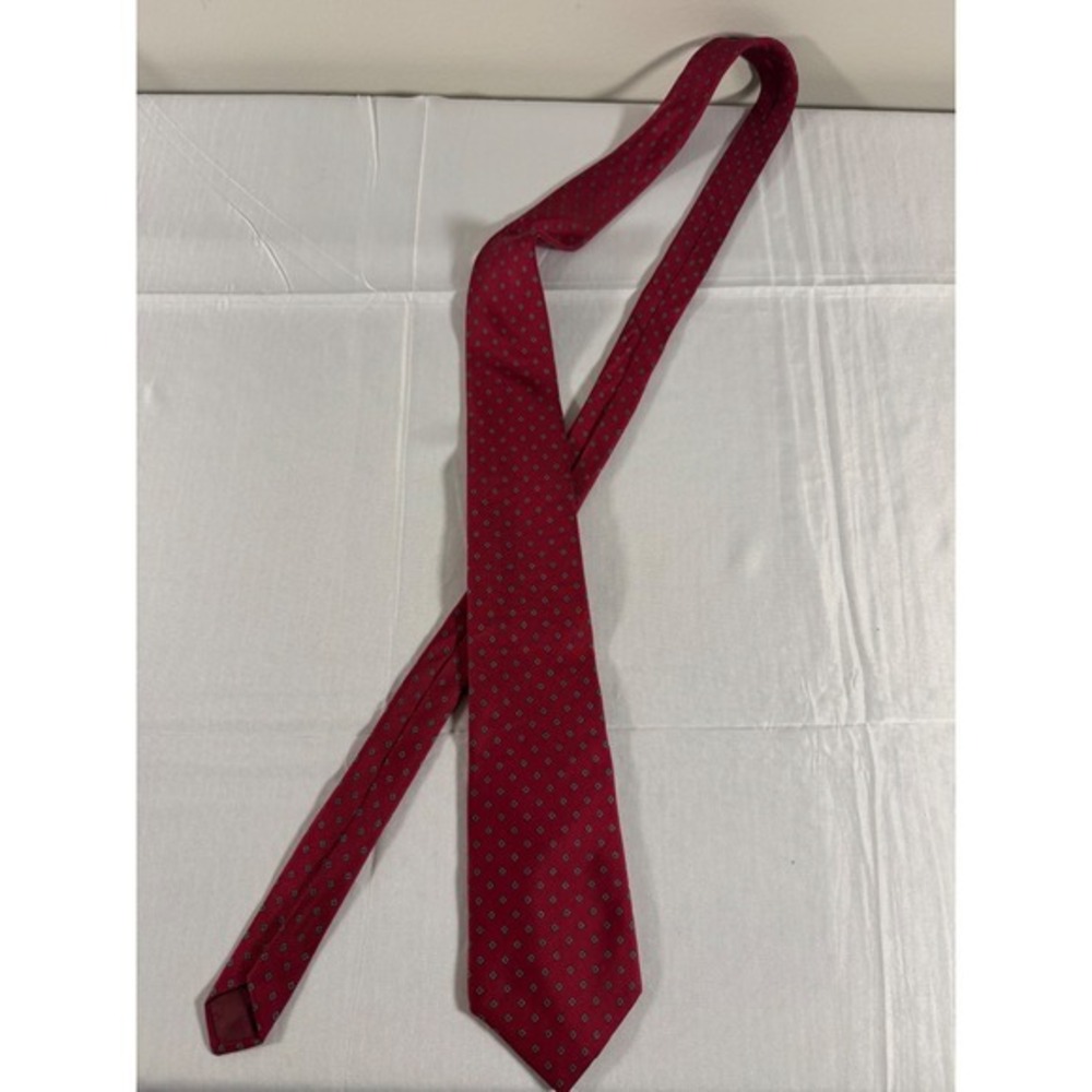 Chaps Ralph Lauren Mens Silk Tie Red Geometric Diamond Medallion Pattern